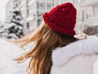 Γιατί το σκουφάκι δεν σε προστατεύει από το κρύο - Καθηγητής δίνει την επιστημονική εξήγηση